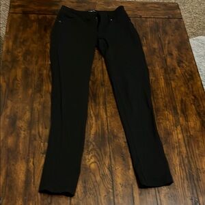 Timing Black Skinny Jeans with Stretchy Fabric